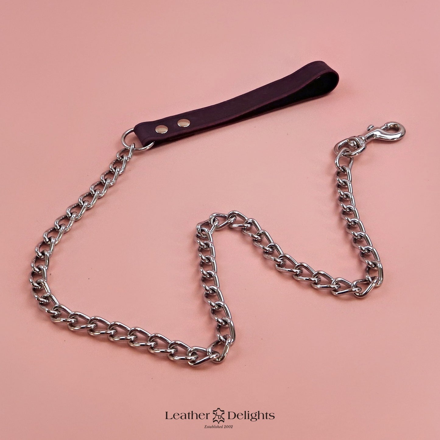 Laisse en chaîne avec poignée en cuir doublée de daim