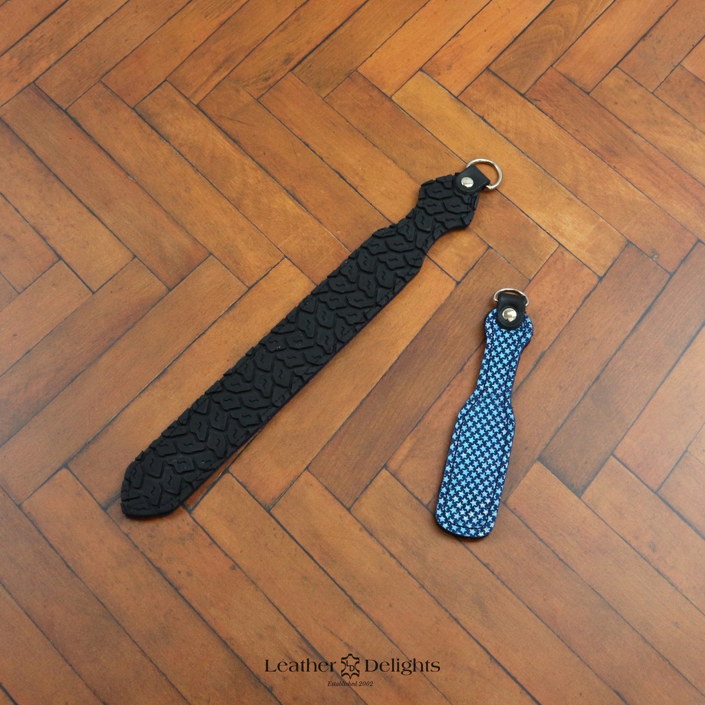 Dagger - Sparkly Blue Stars & Black Tyre Tread Rubber