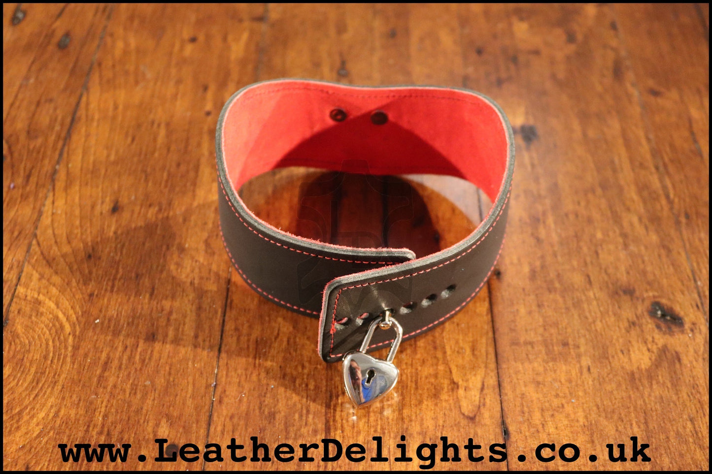 2" Wide Contour Collar with Welded O Ring - Leather Delights