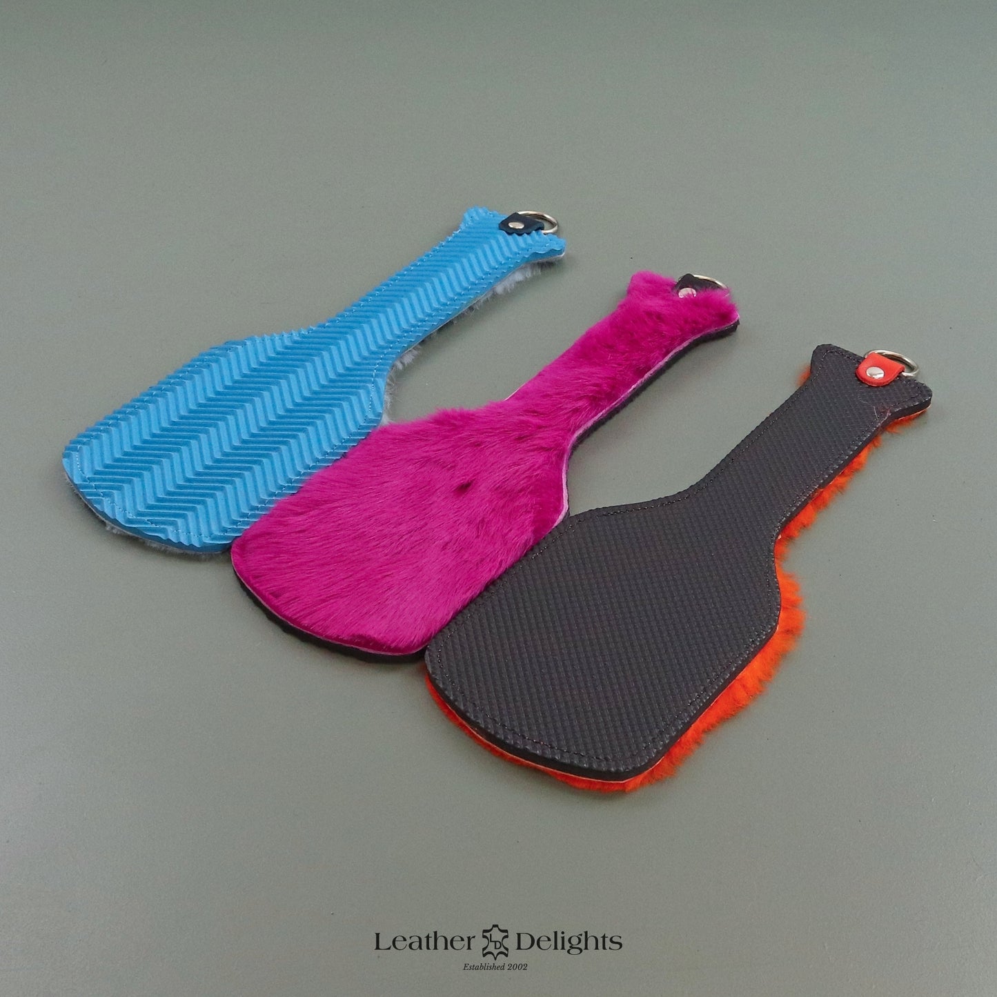 Intimidator Paddle - Rubber & Rabbit Fur